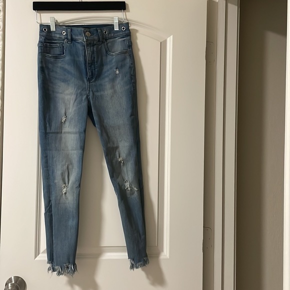 Super high rise skinny Express jeans cropped and hemmed from the ankle. - Picture 5 of 9
